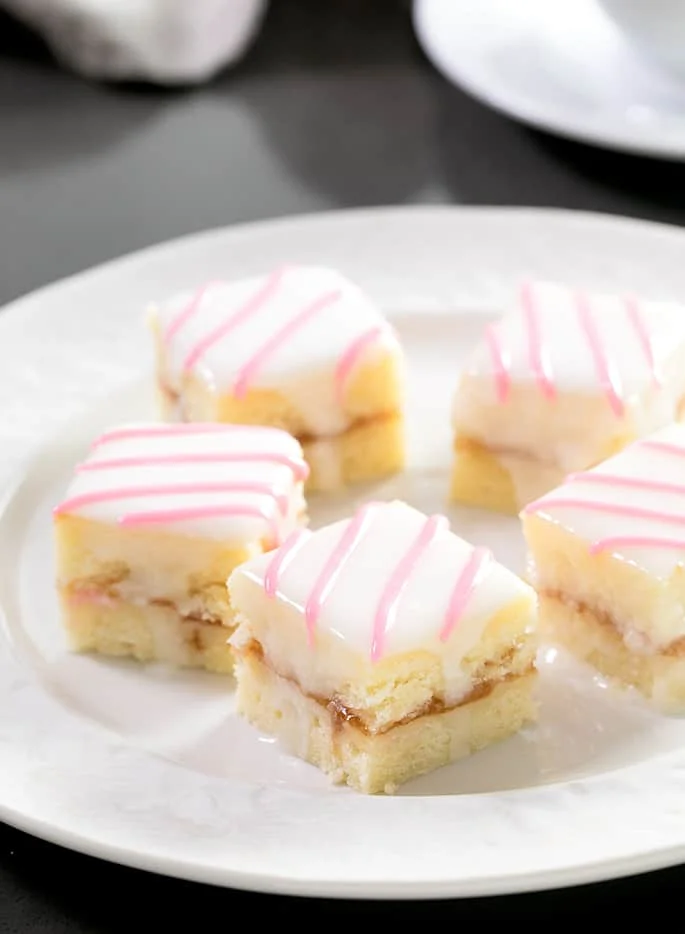 A platter with 5 petit fours