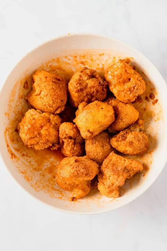 air fryer cauliflower wings in sauce