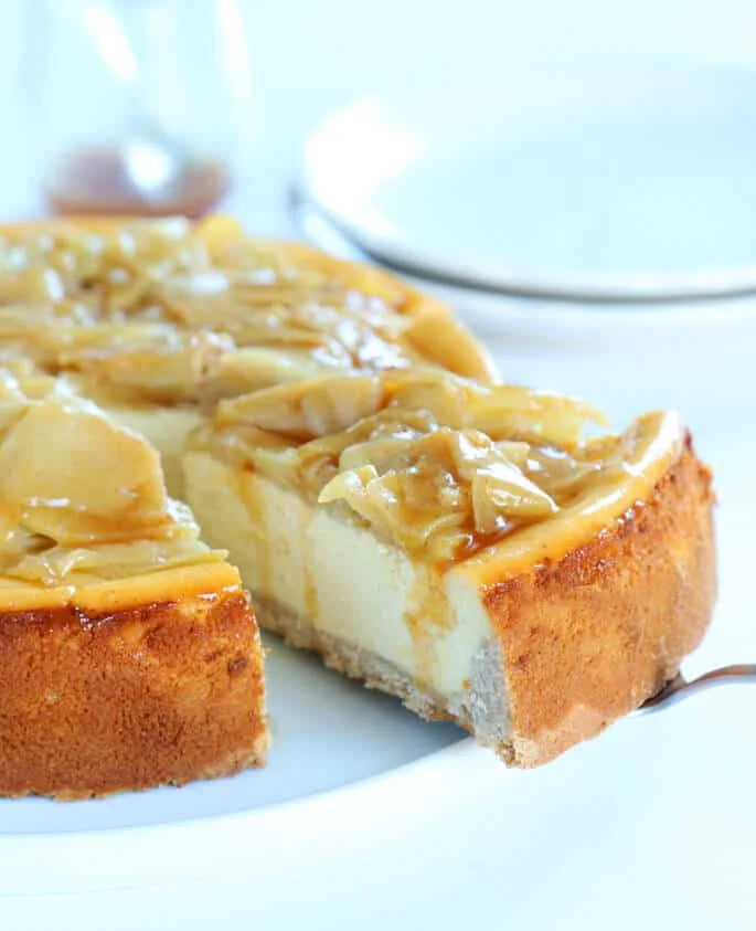 Gluten Free Apple Cinnamon Cheesecake