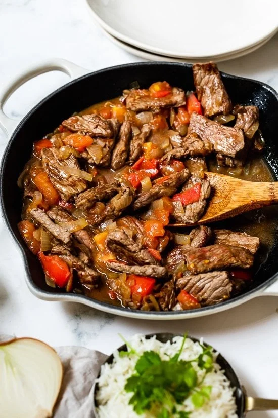 Carne en Bistec – Colombian Steak with Onions and Tomatoes