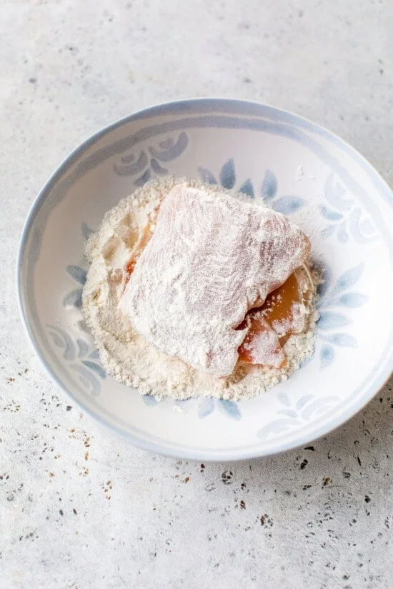 chicken dredged in flour