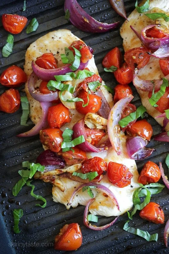 Chicken with Roasted Tomato and Red Onion
