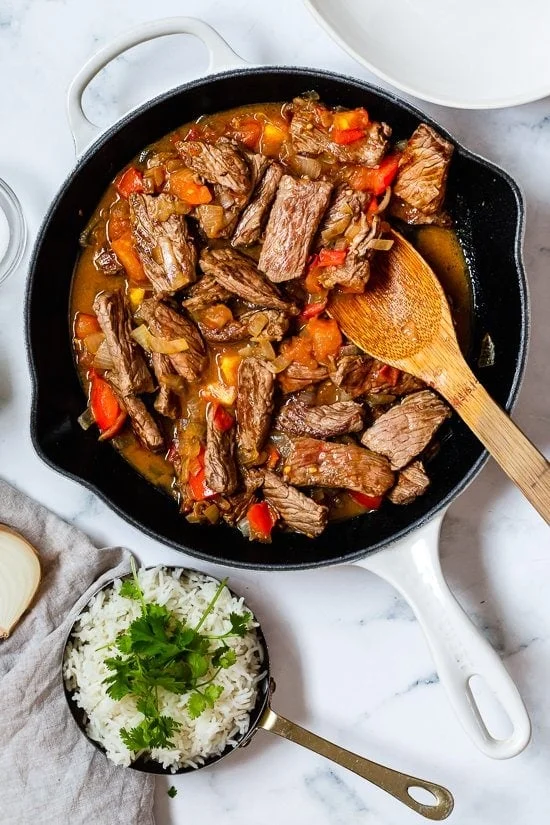 Colombian Steak with onions and tomatoes 