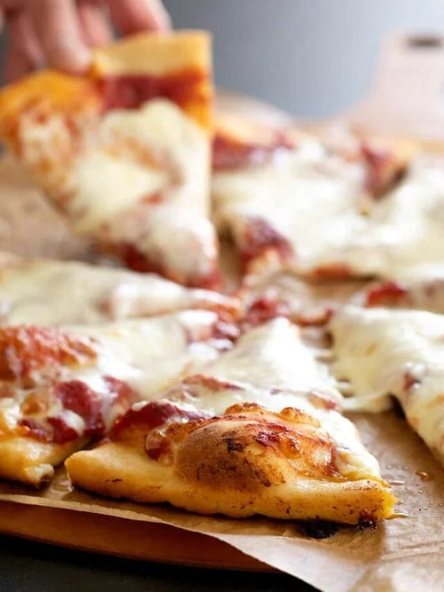 cropped-Pizza-Dough-slice-in-background.jpg