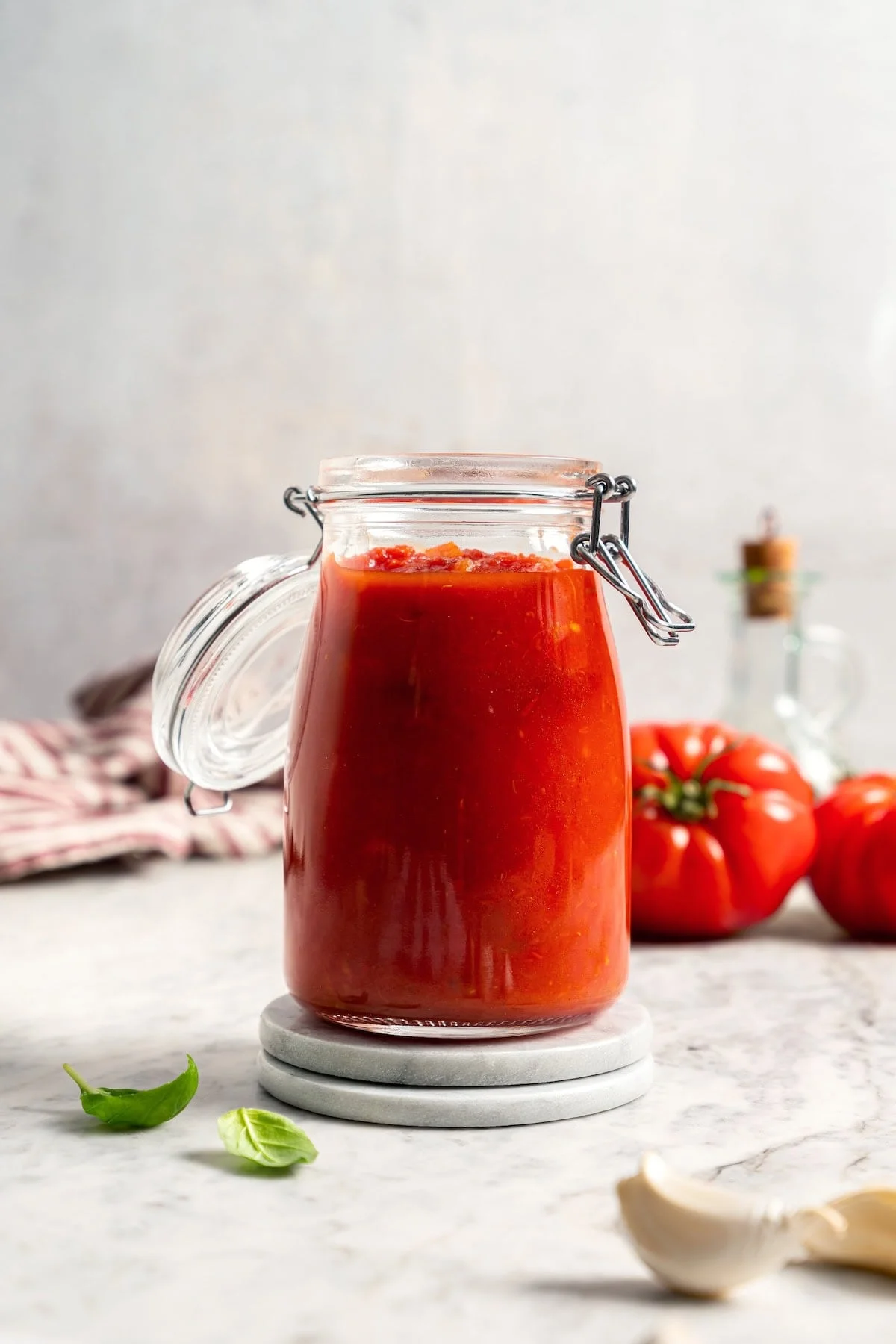 Filetto di pomodoro sauce in jar.