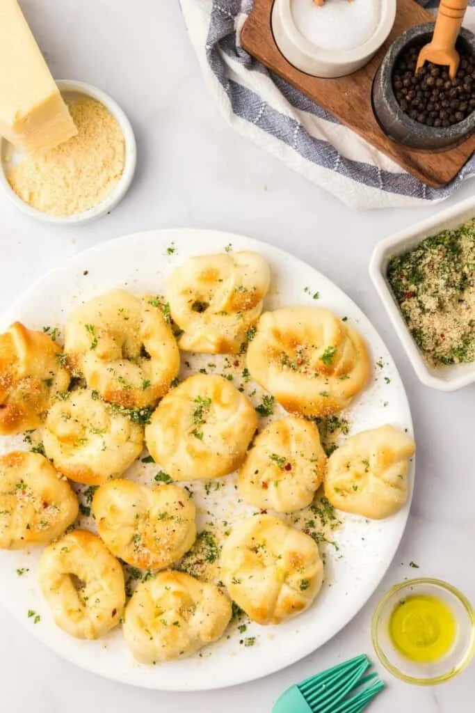 Air Fryer Garlic Knots