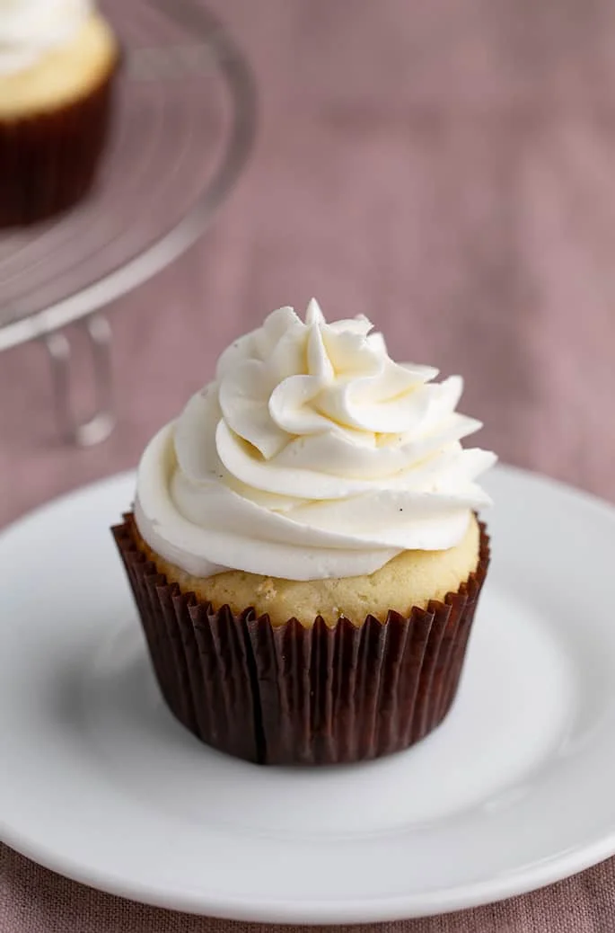 Easy Vanilla Gluten Free Cupcakes