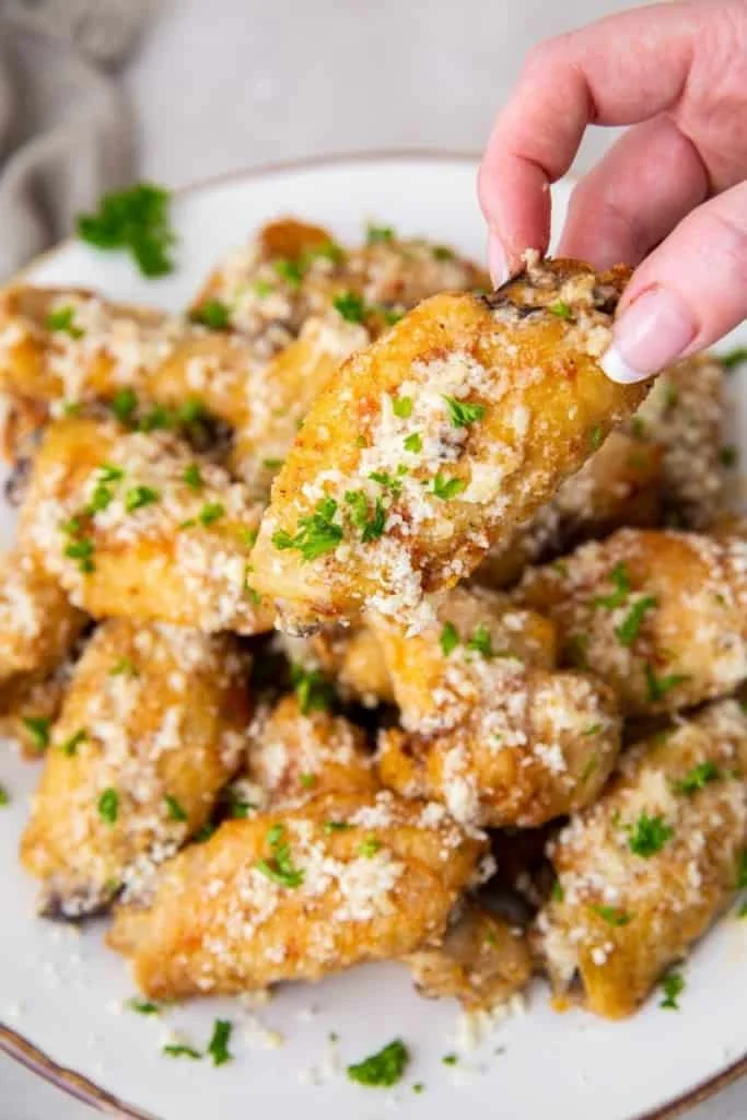 Garlic Parmesan Wings in the Air Fryer