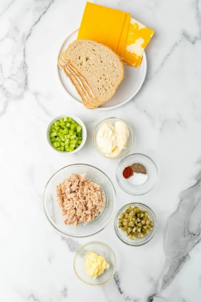 ingredients to make air fryer tuna melt