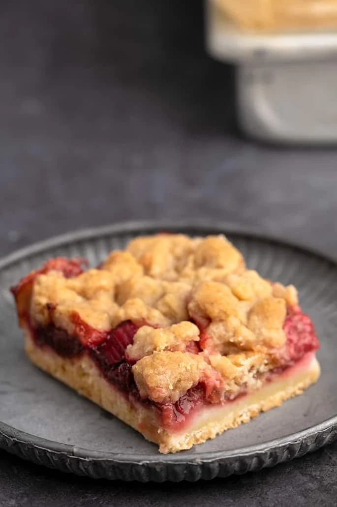 Gluten Free Rhubarb Crisp Bars | Sweet & Tart Dessert