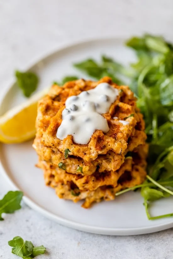 salmon cakes with caper mayo