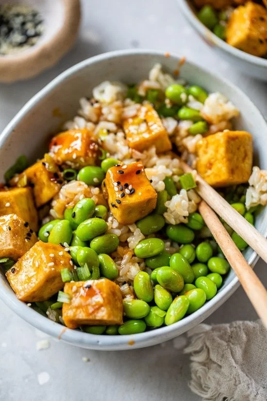 Spicy Sriracha Tofu Rice Bowls (Air Fryer or Oven)