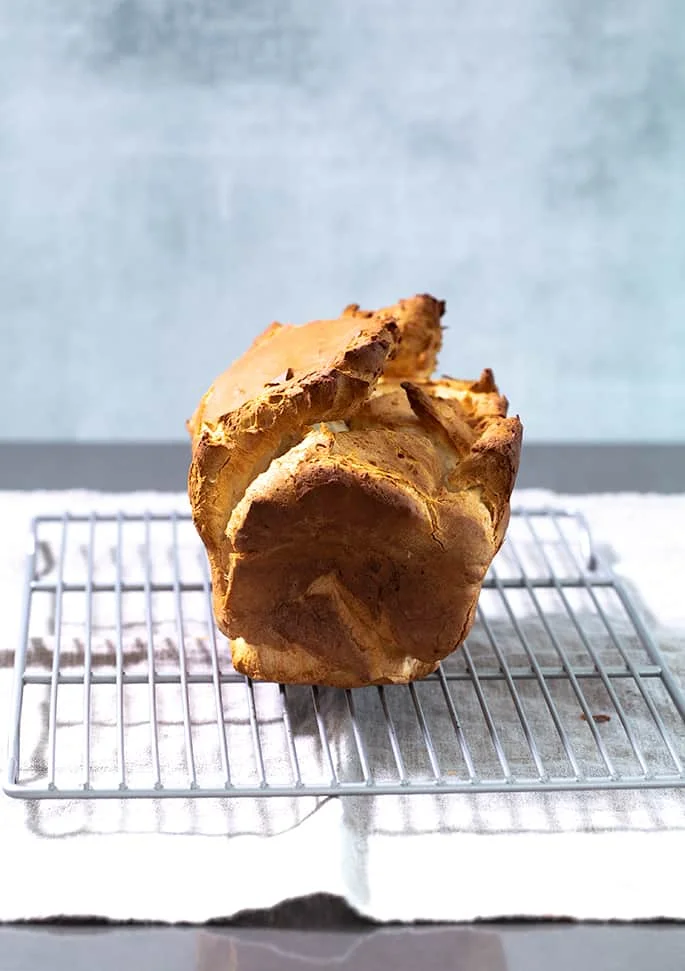 This yeast free gluten free bread recipe is perfect for sandwiches and needs no rising time or advanced preparation at all. If you're in a hurry, or just can't have yeast, this bread is for you!
