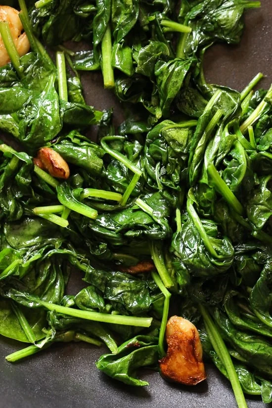 Wilted Baby Spinach with Garlic and Oil