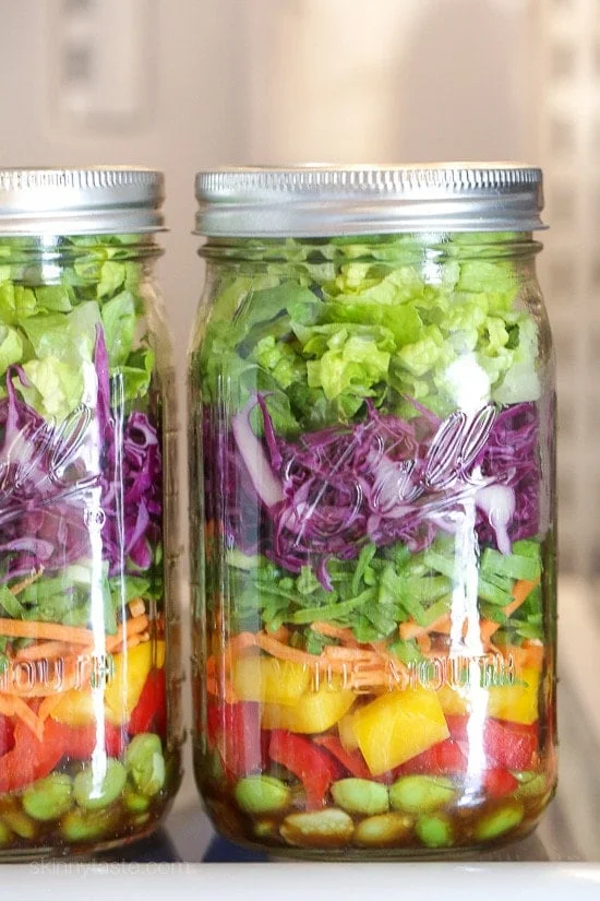 Asian Chopped Salad with Sesame Soy Vinaigrette (In a Jar) – perfect for lunch on the go! Weight Watchers Smart Points: 7 Calories: 231