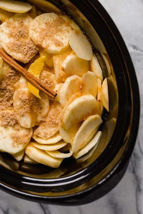 Crock Pot Applesauce – Homemade apple sauce doesn't get easier than using your slow cooker!!