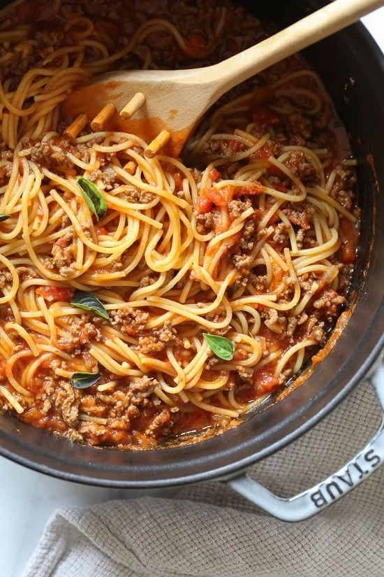 One-Pot Spaghetti and Meat Sauce